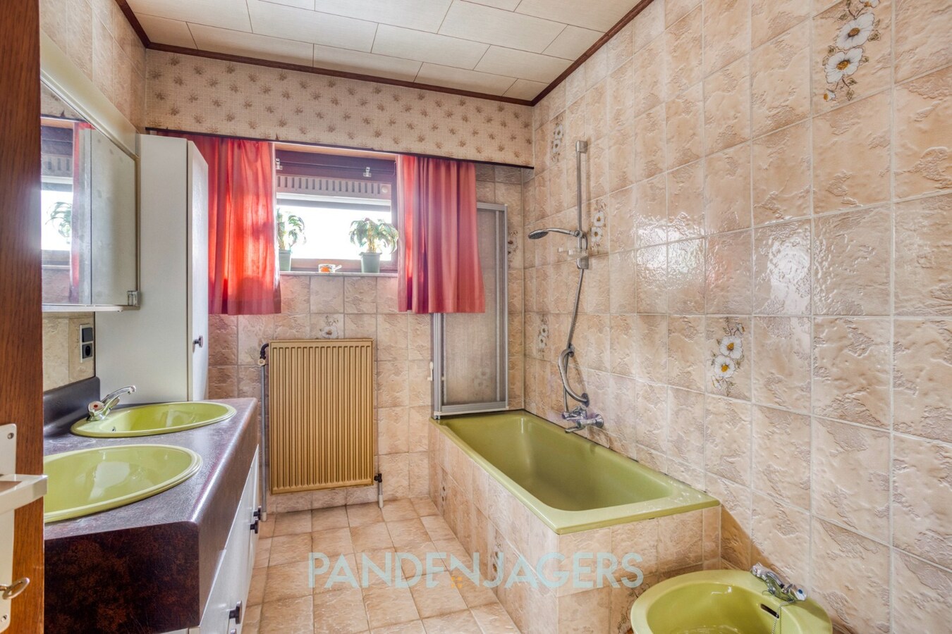 Te renoveren laagbouwwoning met grote zolder te Duffel 