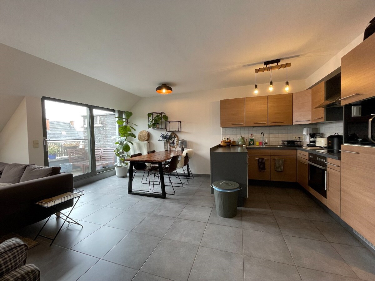 Gezellig appartement, centraal gelegen te Kuringen. 