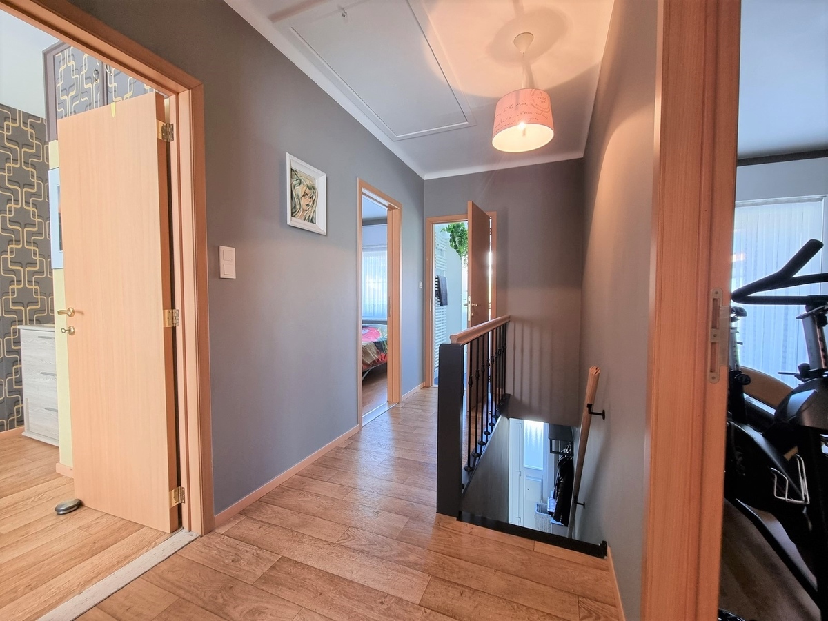 Leuke gezinswoning met 4 slaapkamers, tuin &amp; garage - Zeebrugge 