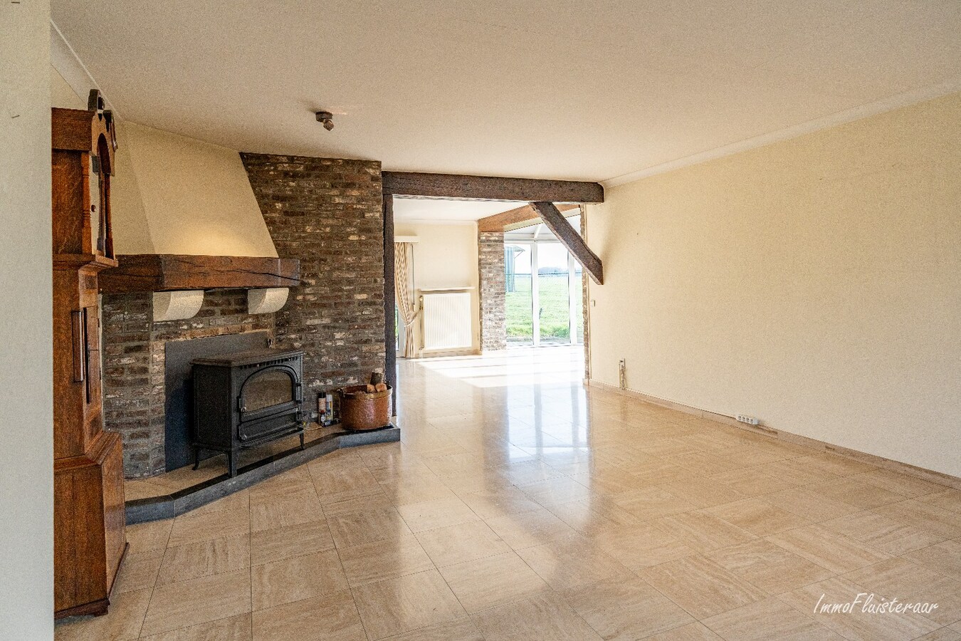 Woning met paardenstallen en buitenpiste op ca. 6,5ha te Bree 