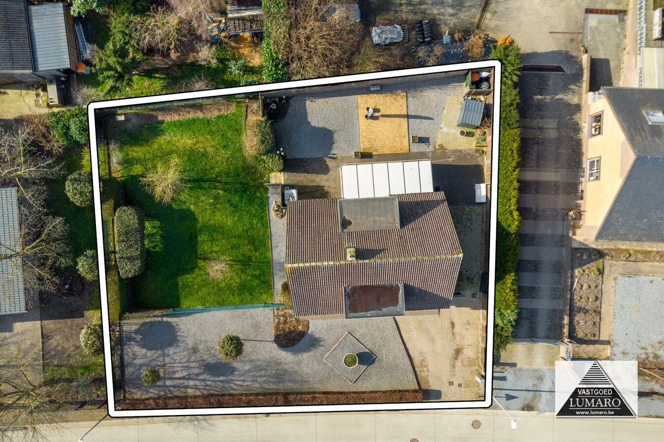 Landelijk gelegen goed onderhouden vrijstaande woning 