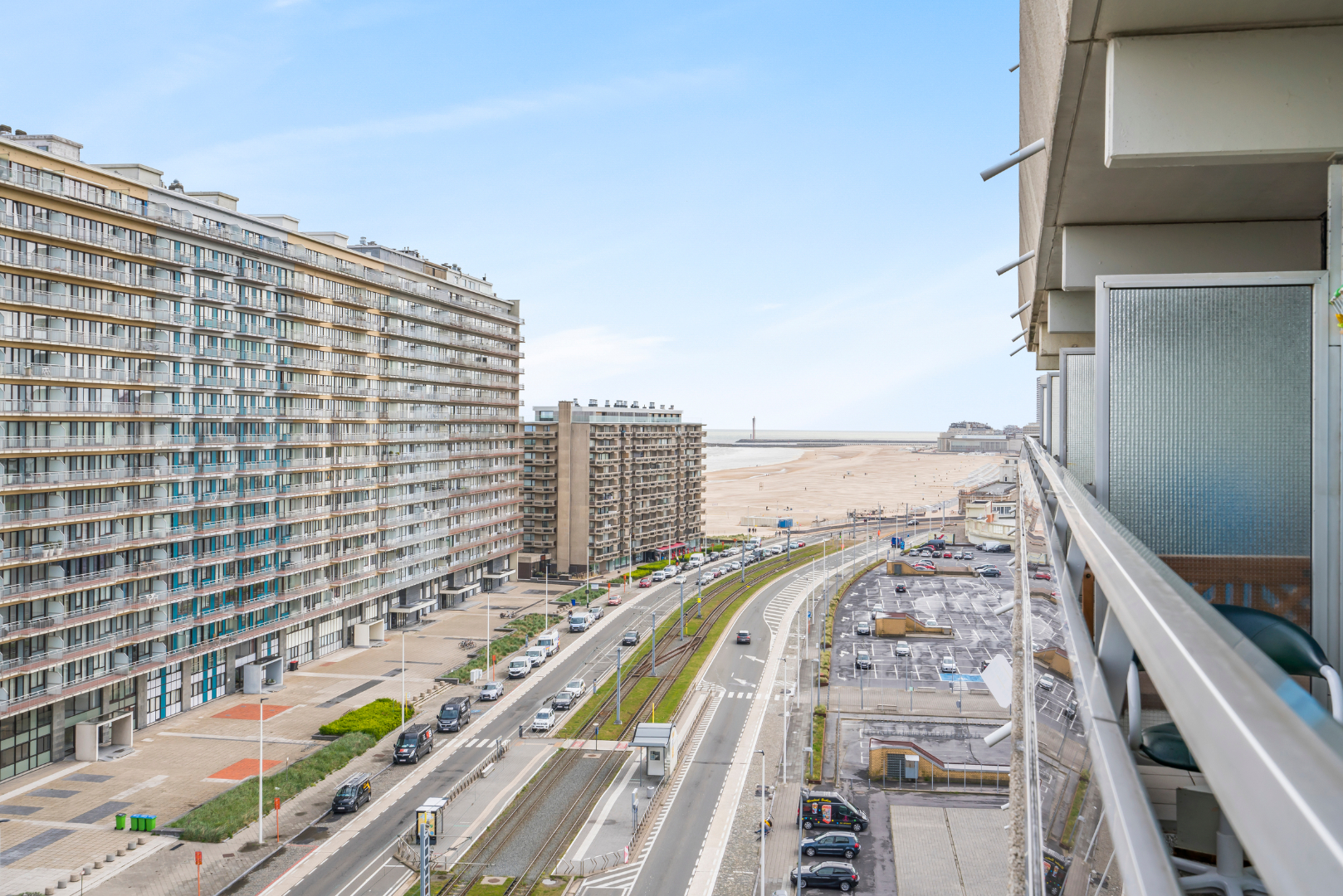 LUXUEUZE VAKANTIESTUDIO MET ZEEZICHT EN TERRAS (VAKANTIEVERHUUR) 