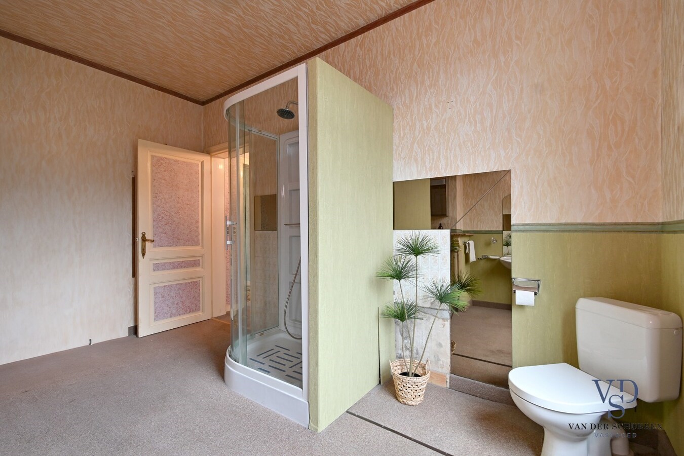 Bijzonder ruime stadswoning op gunstige ligging 