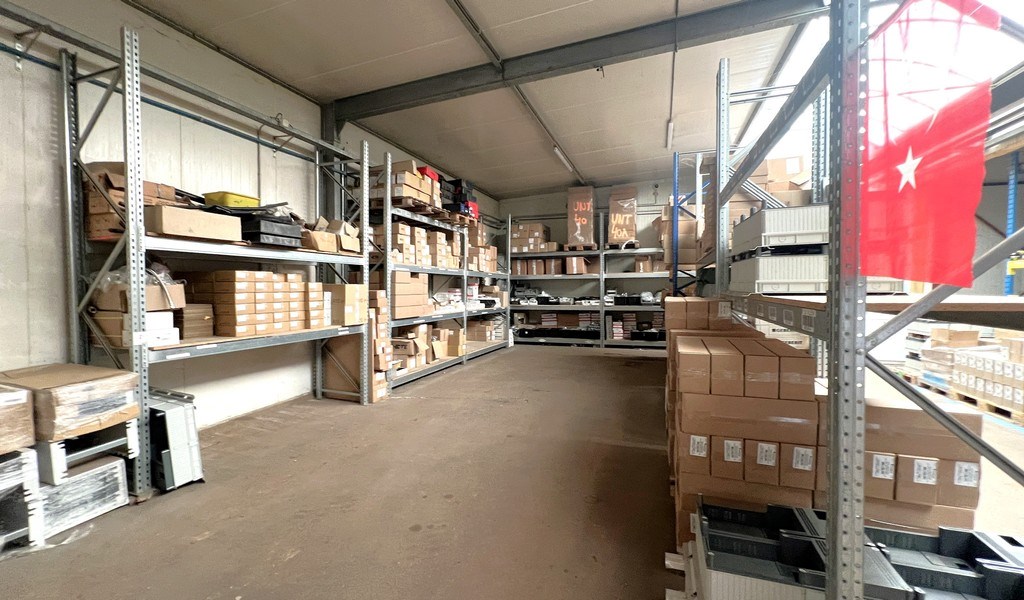 Bedrijfspand te koop in industriezone Hoogveld te Dendermonde