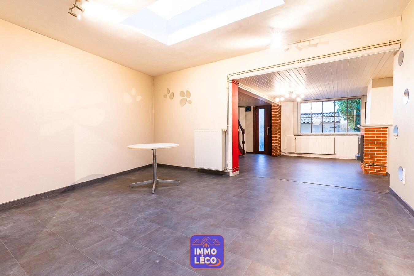 Maison 1 chambre avec jardin, carport et parking, au calme 