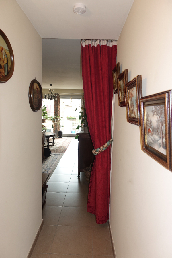 Lichtrijk appartement met autostaanplaats in het hartje van Lichtervelde 