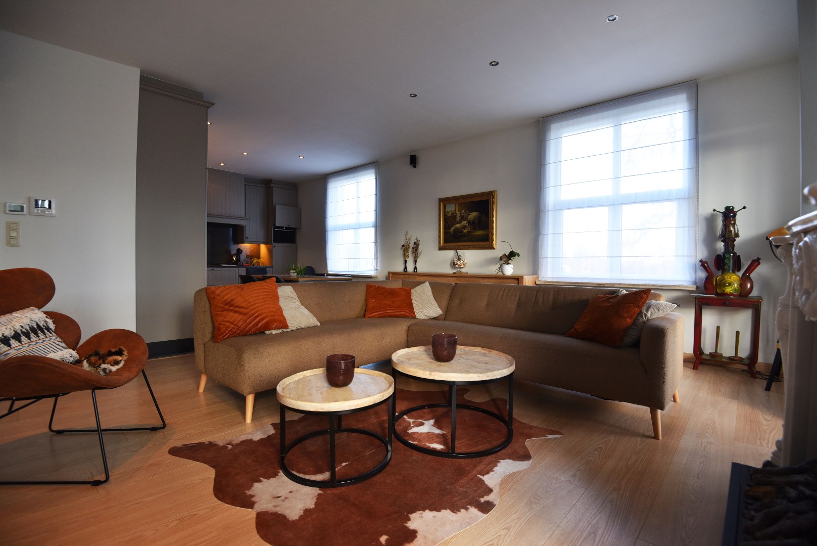 Ruim stijlvol app. met 3 slpks, parkeermogelijkheden en sauna te Adegem 