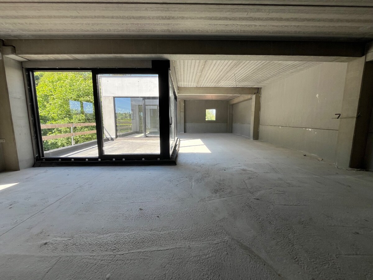 LAATSTE UNIT TE HUUR !! 