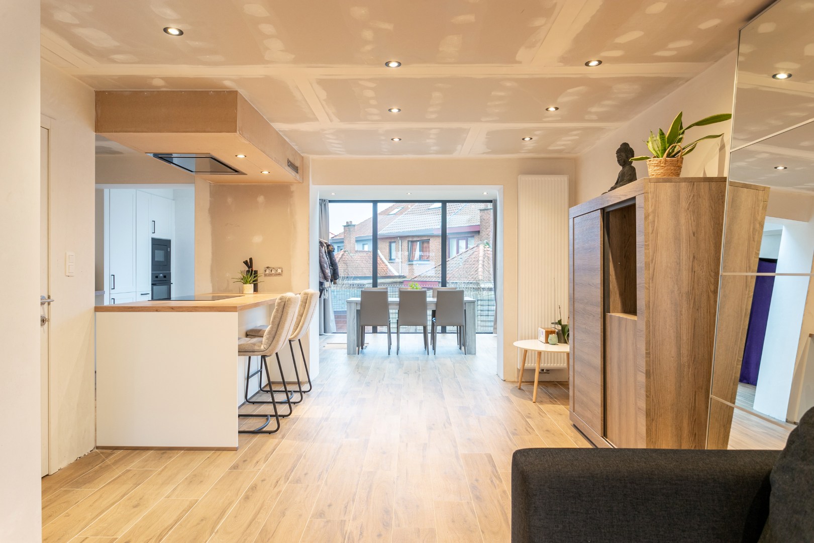 Rustig gelegen halfopen woning met 3 slpks en tuin te Buizingen 