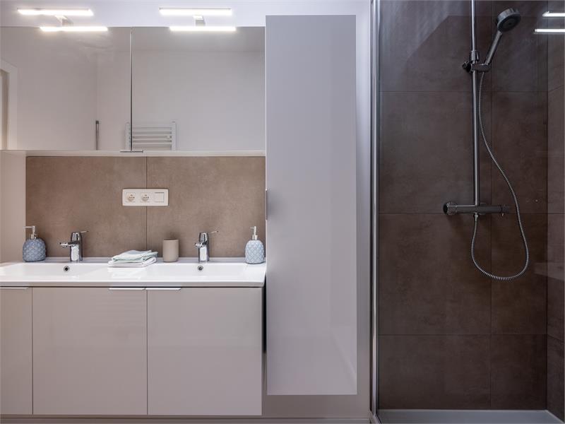 Volledig gerenoveerd appartement met 3 slaapkamers 