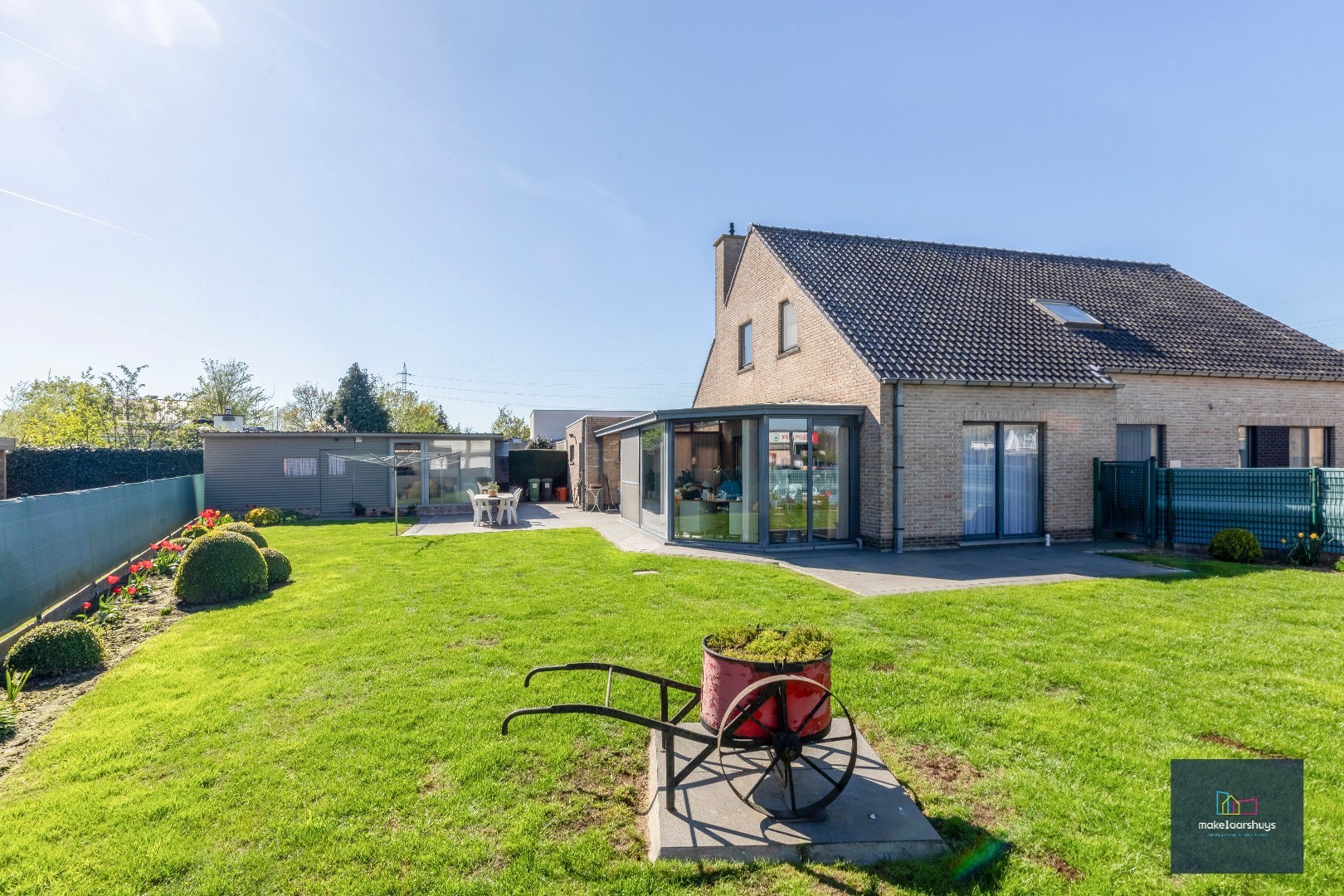 Ruime open bebouwing op een gunstige ligging te Drongen 