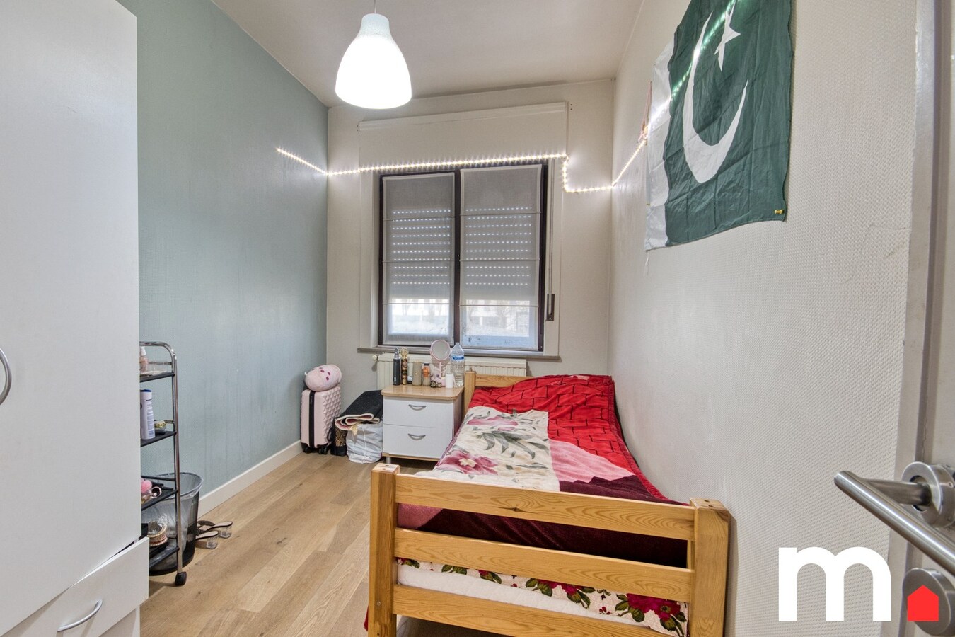 Unieke woning te Kortrijk met zonnige aangelegde tuin, Garage en 4 ruime slaapkamers! 