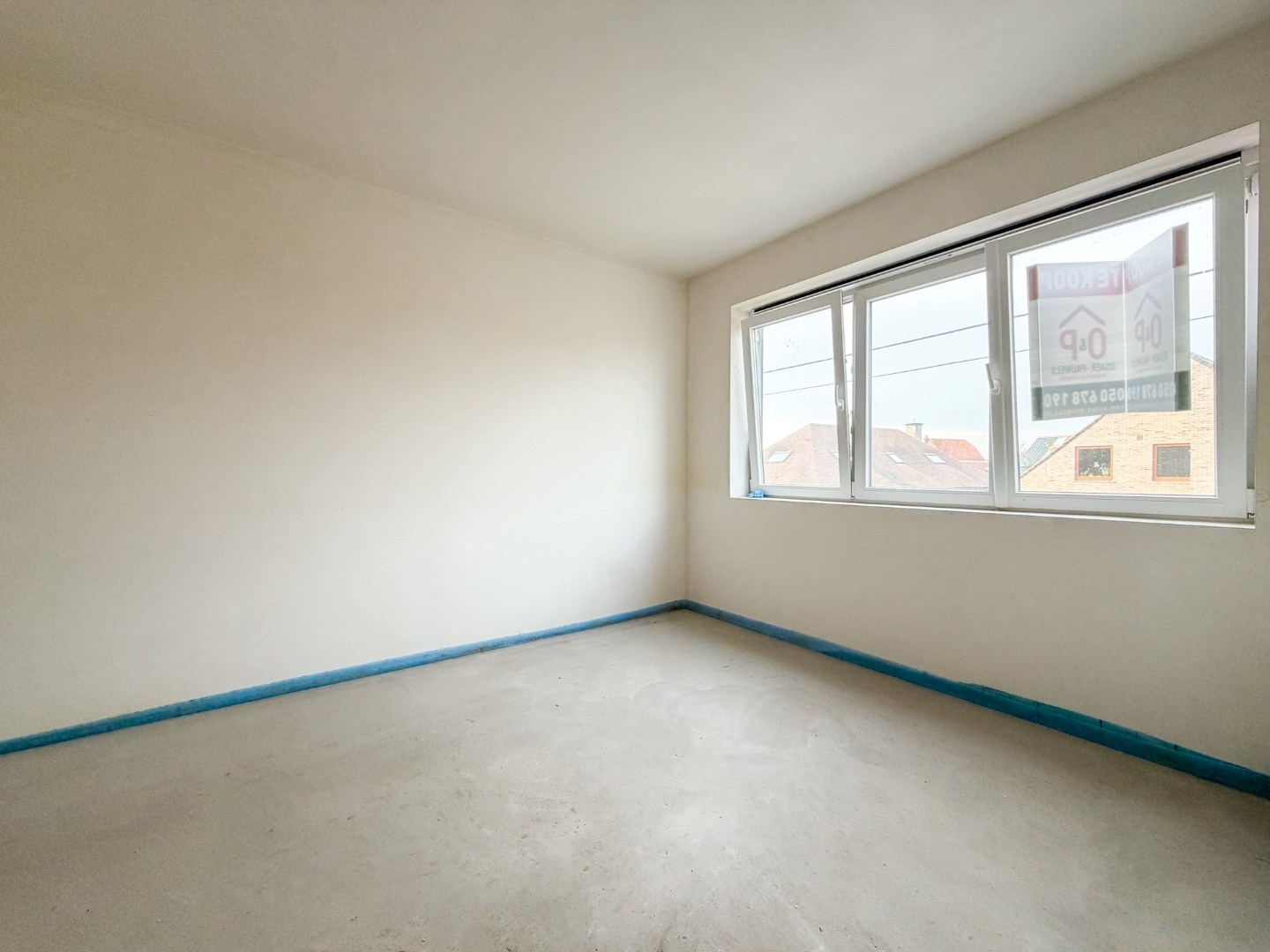 Rustig gelegen energiezuinige nieuwbouwwoning met 4 slpk, op ruim perceel, Torhout. 