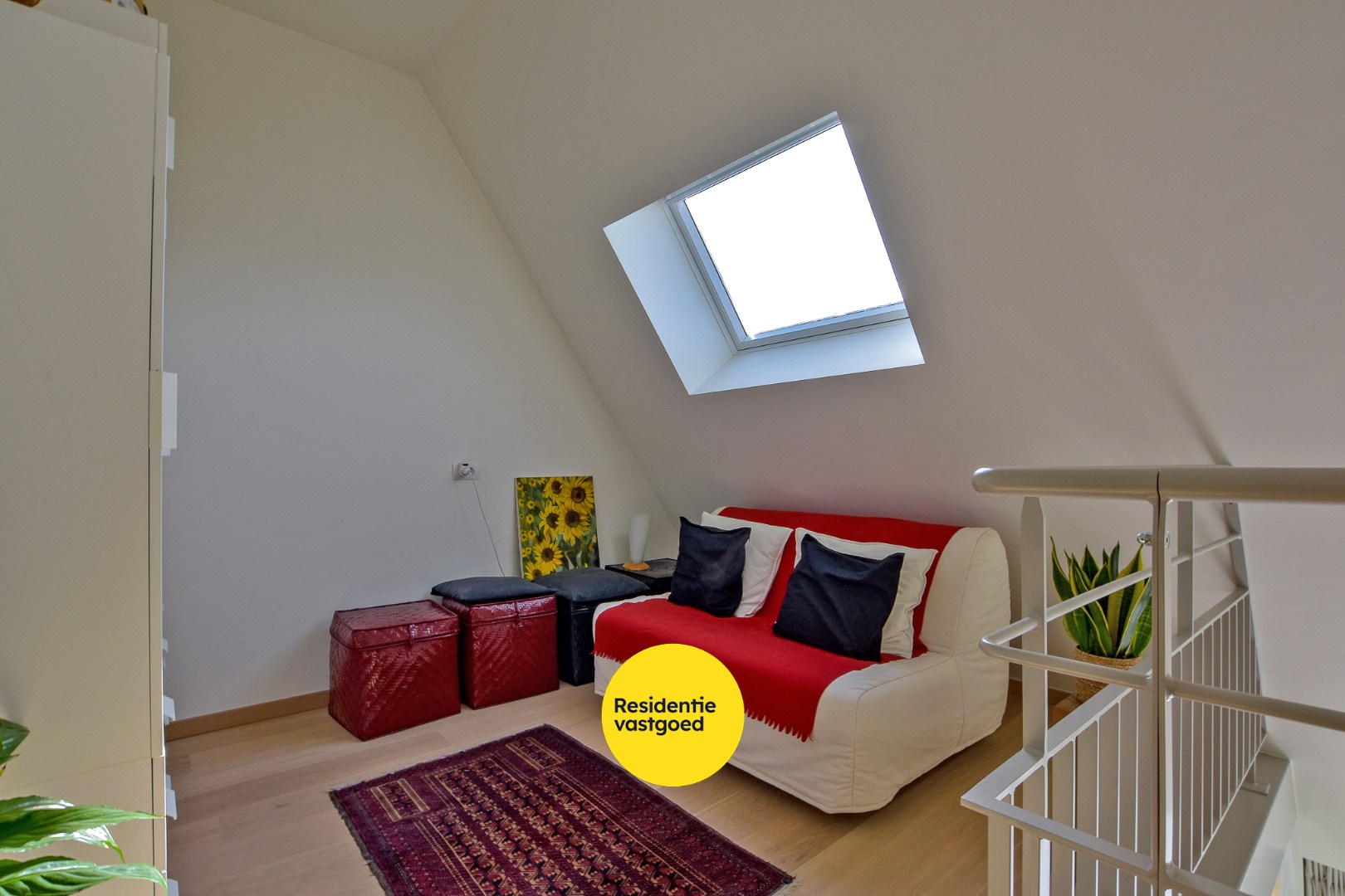 Luxueuze assistentieflat (89m² + 5m² terras) met 2 slaapkamers te Nieuwpoort. 