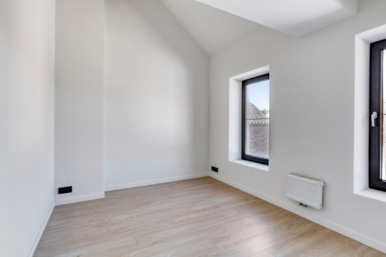 Prachtig volledig gerenoveerde half open bebouwing te Hoegaarden  - Energielabel B 