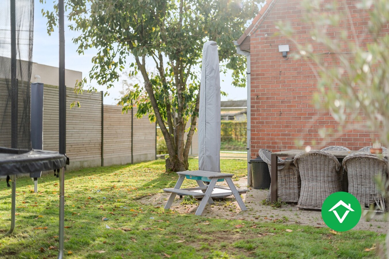 Instapklare alleenstaande woning met zuidgerichte tuin in Staden 