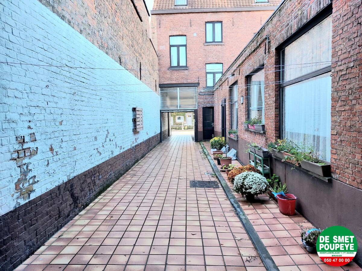 Garagebox in afgesloten complex 