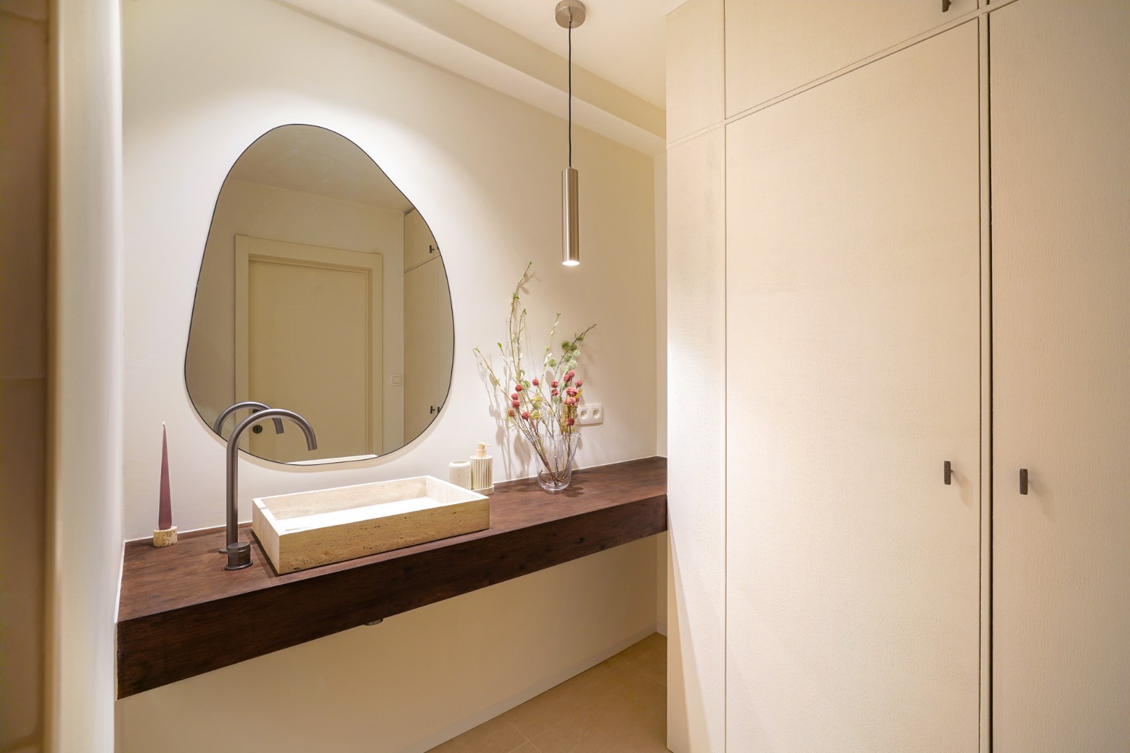 Luxueus gerenoveerd 3-slpk-appartement in hartje Oostende 