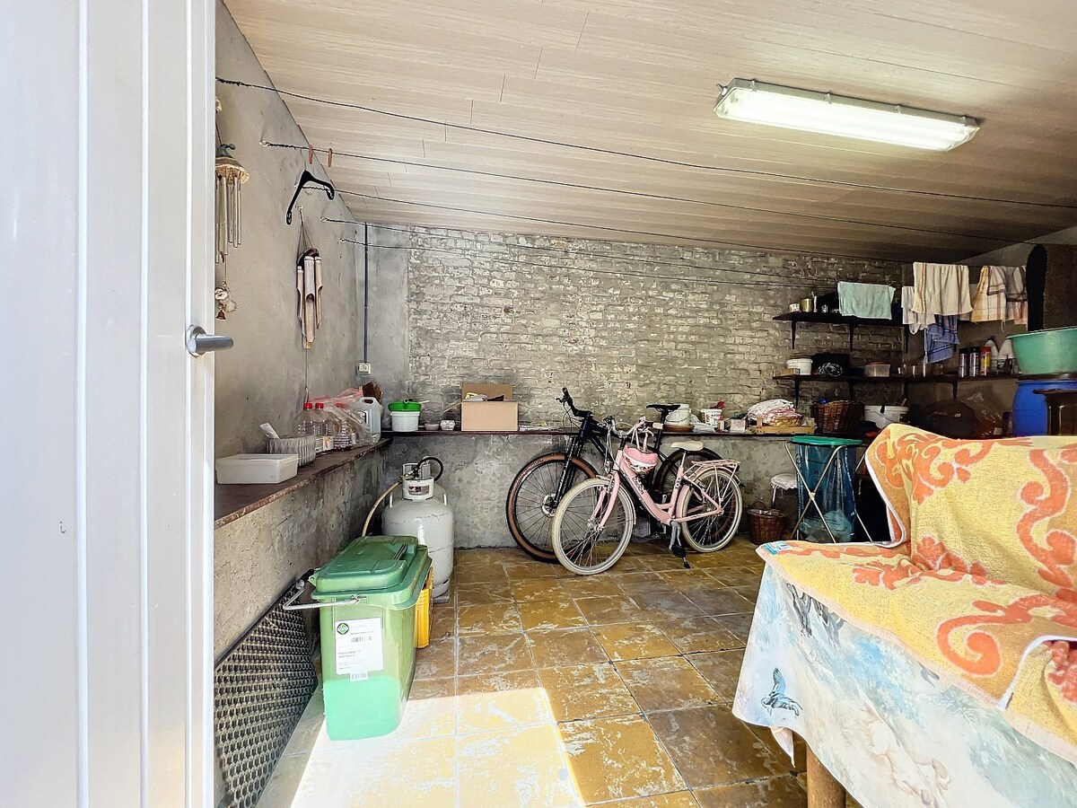 Instapklare, knusse woning met terras te Borsbeke 