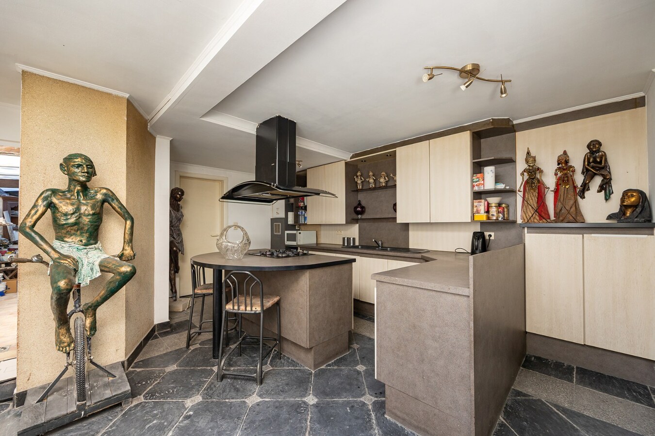 Woning met 3 slpk en gezellige tuin te Willebroek! 