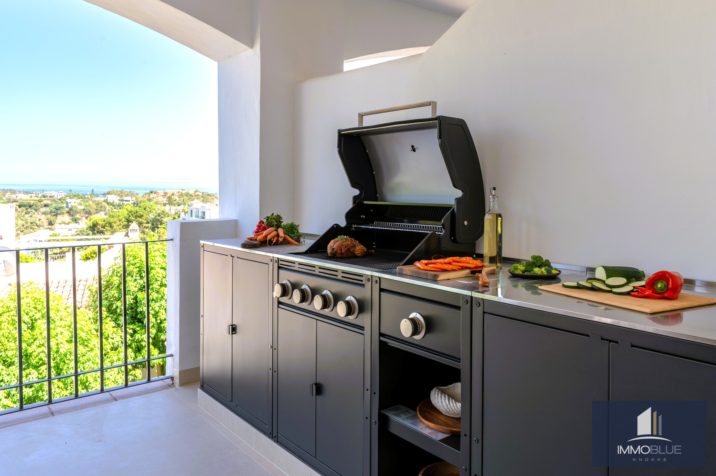 Appartement exclusif au design contemporain et au confort raffiné à Marbella 