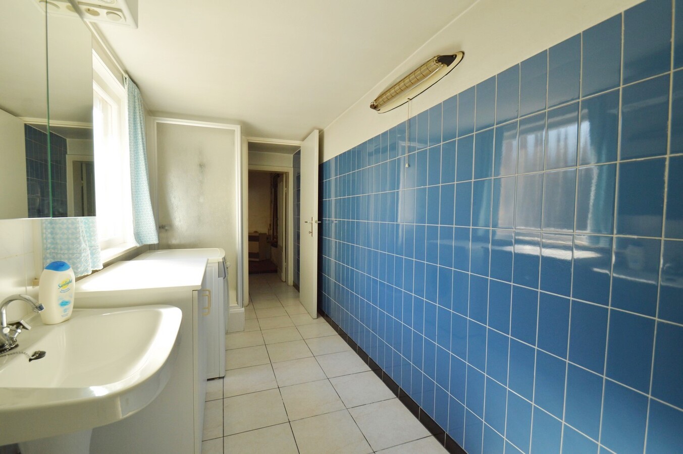 Te renoveren gezinswoning in het centrum - Heist 