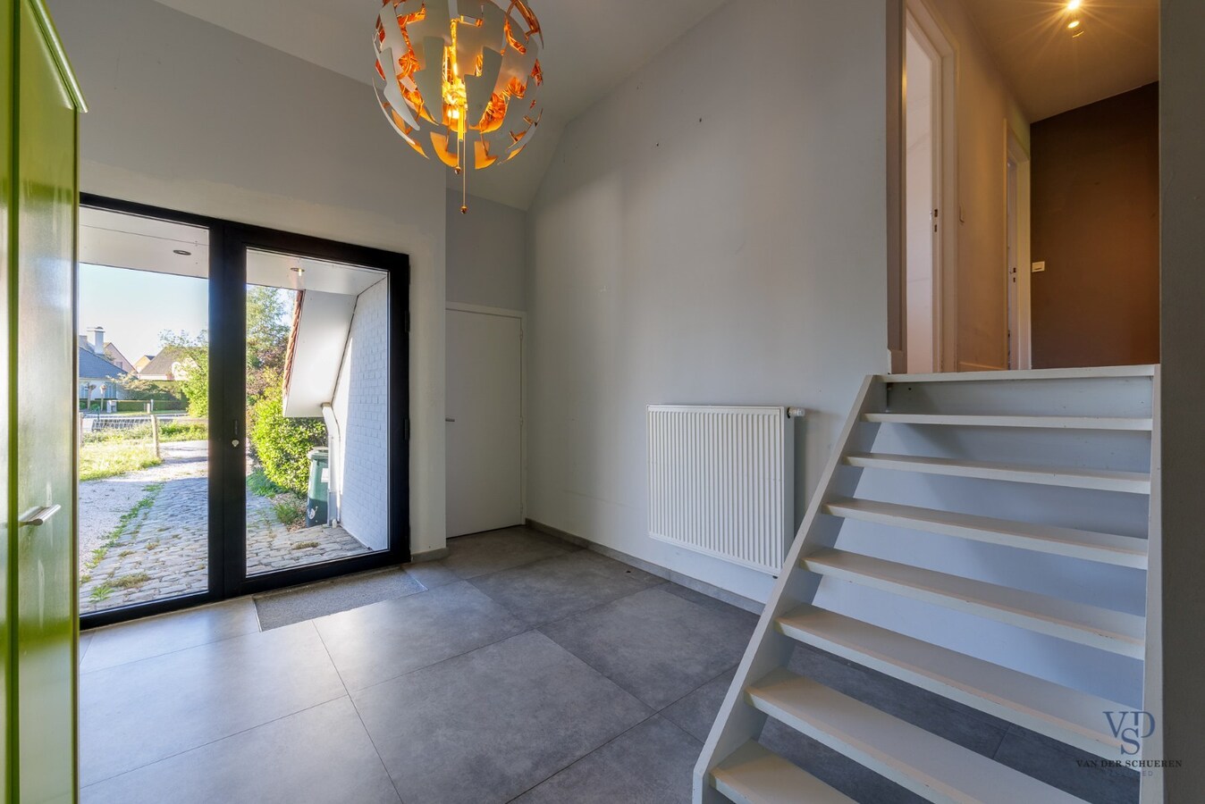 Tijdloze villa met zicht op groen. 