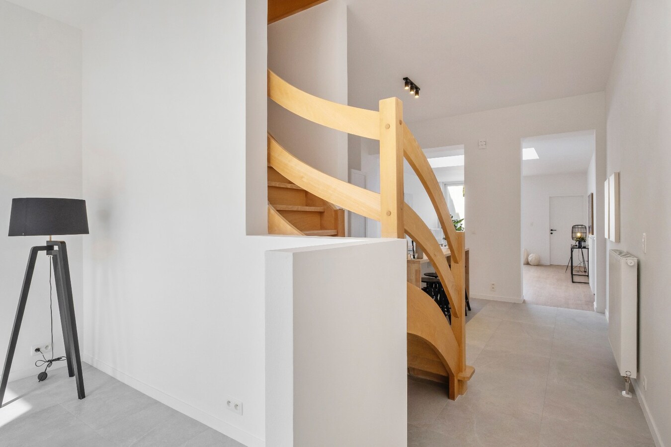 Instapklare ruime woning met tuin nabij de Leie ! *** NONO INSPIRED *** 