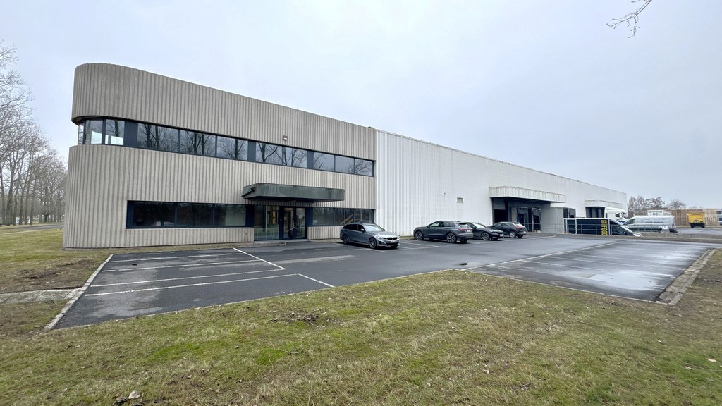 Logistiek bedrijfspand te huur nabij E19 in Mechelen-Noord
