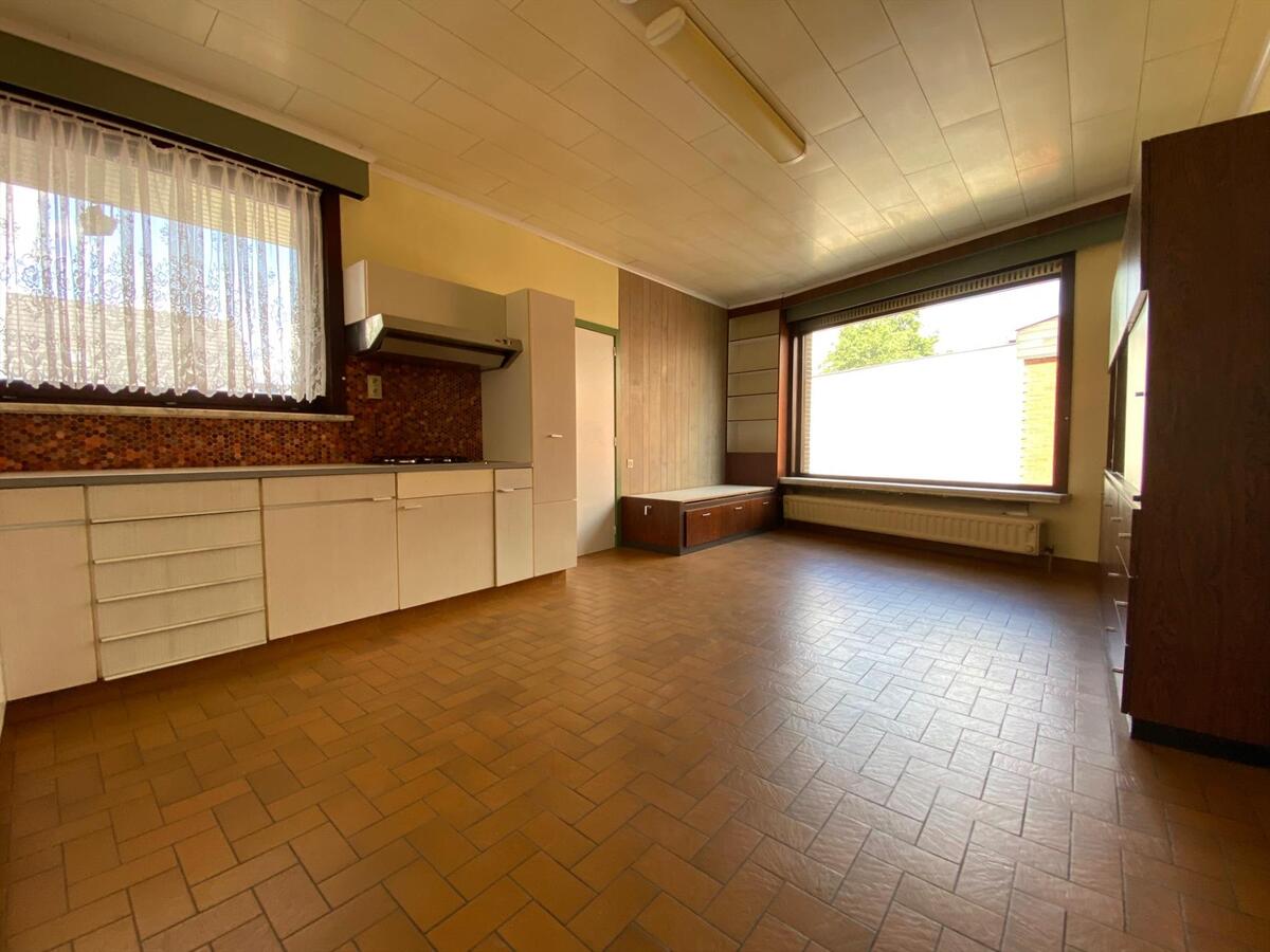 Woning met 3 slaapkamers en bureauruimte te Kortemark 