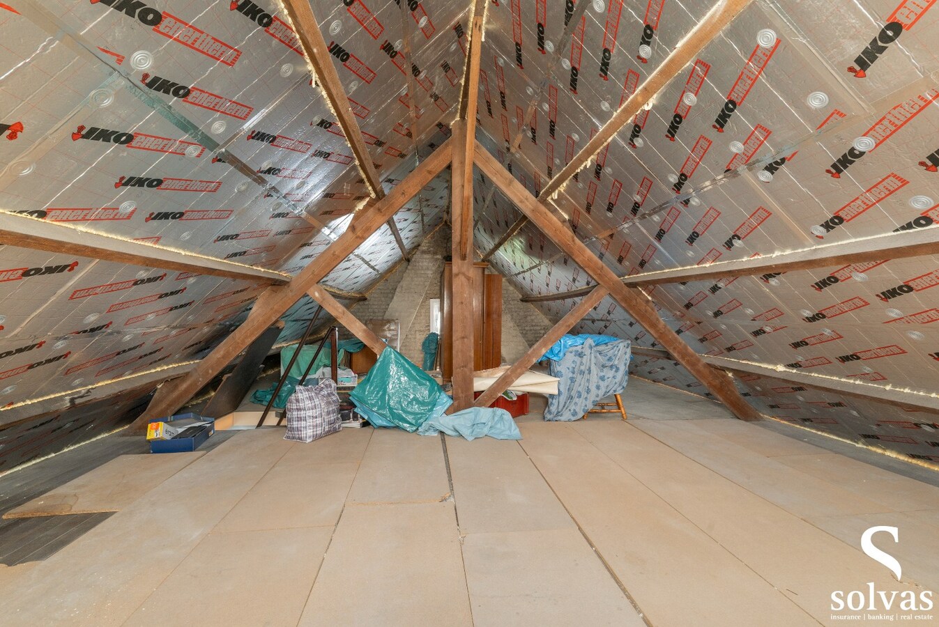 Charmante woning met renovatie- of herbouwpotentieel 