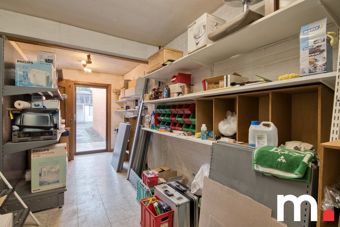 Ruime eigendom in Izegem – ideaal voor wonen en werken of opbrengsteigendom! 