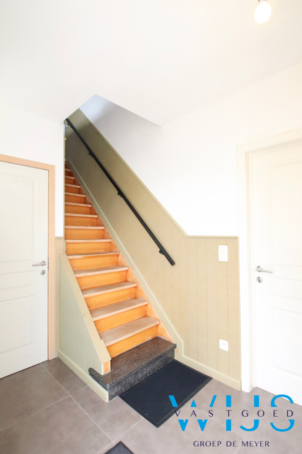 Instapklare gezinswoning met ZUIDgerichte tuin te Evergem! 