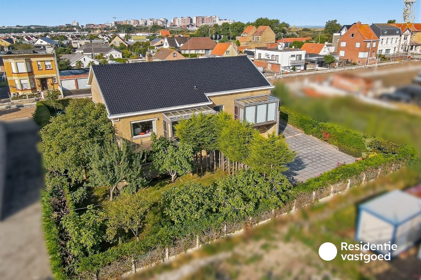 Ruime villa op topligging op wandelafstand van het strand 