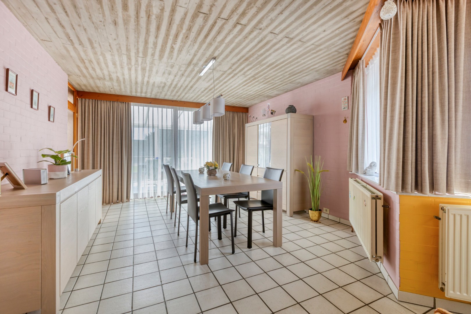 Ruime, rustig gelegen gezinswoning met 3 slpk. in Mol 