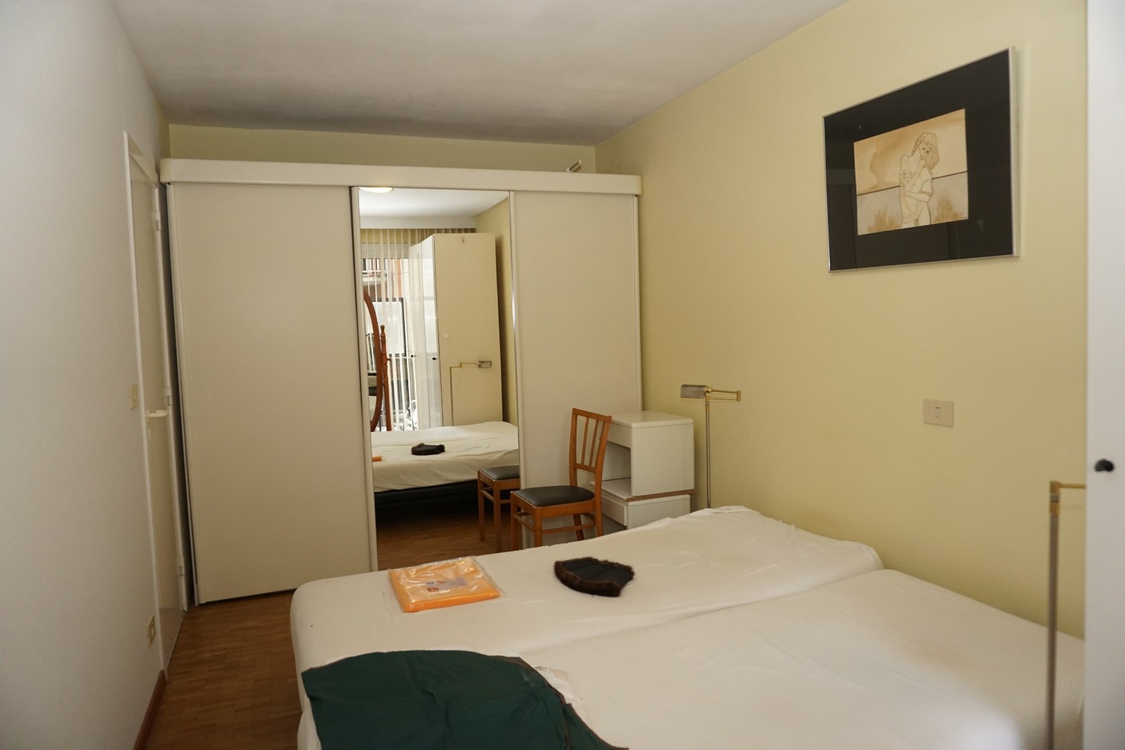 RUIM APPARTEMENT MET ZONNIGE TERRASSEN OP TOPLIGGING 