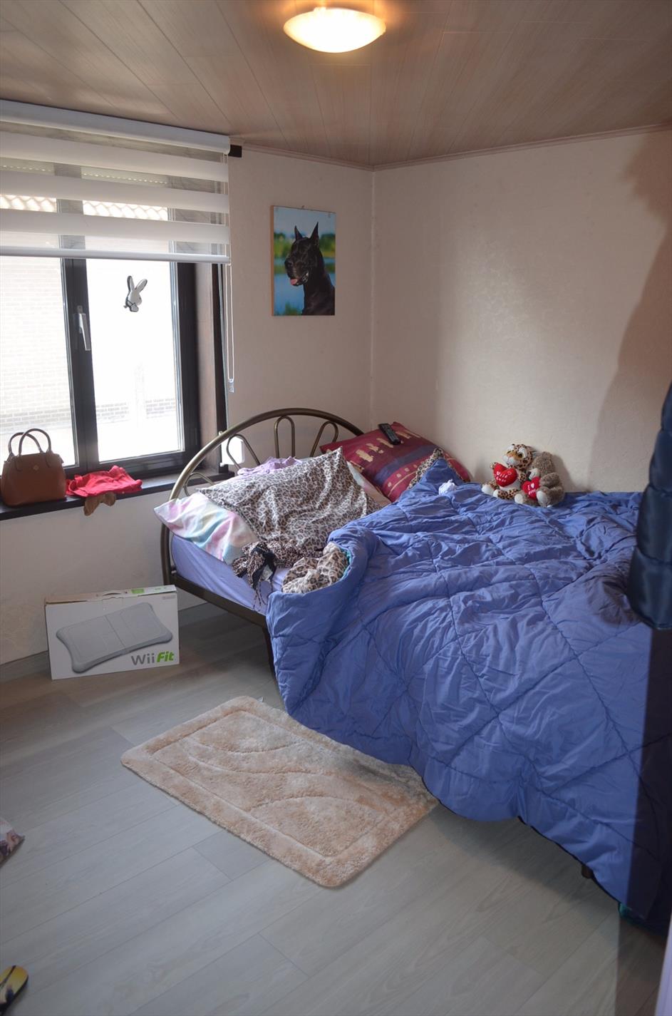 Bungalow met 3 slpks en bijgebouwen landelijk gelegen te Adegem 