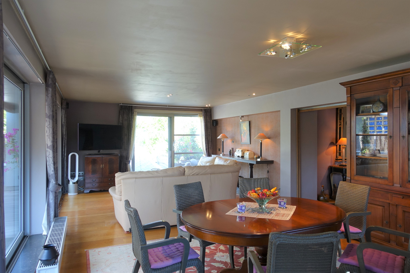 Prachtig restaurant met tuin en woonst op uitstekende ligging 