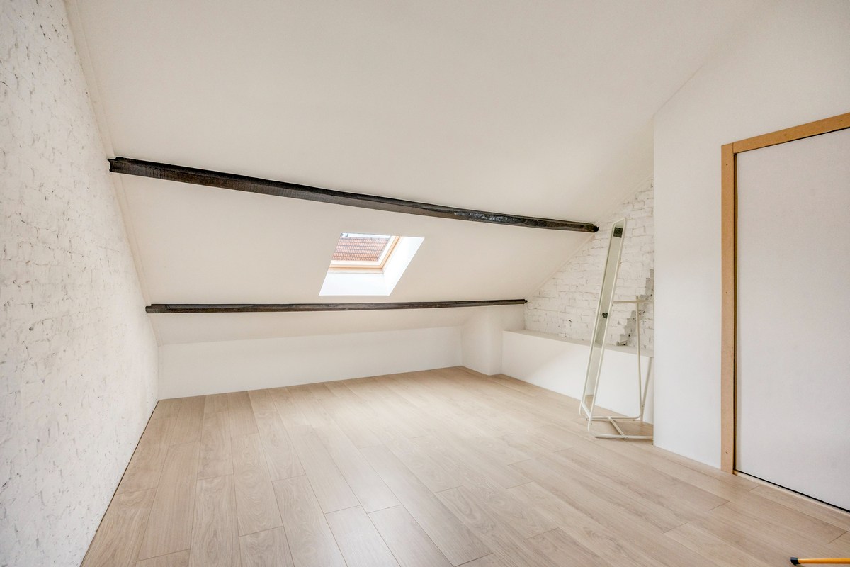 Woning met 2 ruime slaapkamers, 2 badkamers en buitenruimte in Kessel-Lo! – EPC 293 kWh/m² - bewoonbare opp. 100 m² 