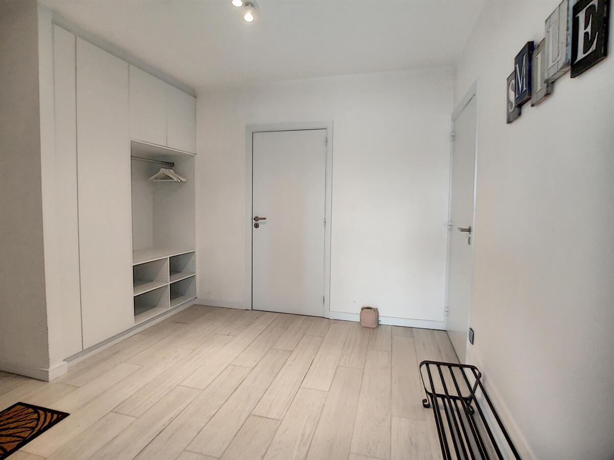 Magnifiek woonappartement met zonneterras, 3 ruime slpk en 2 badk - Heist 