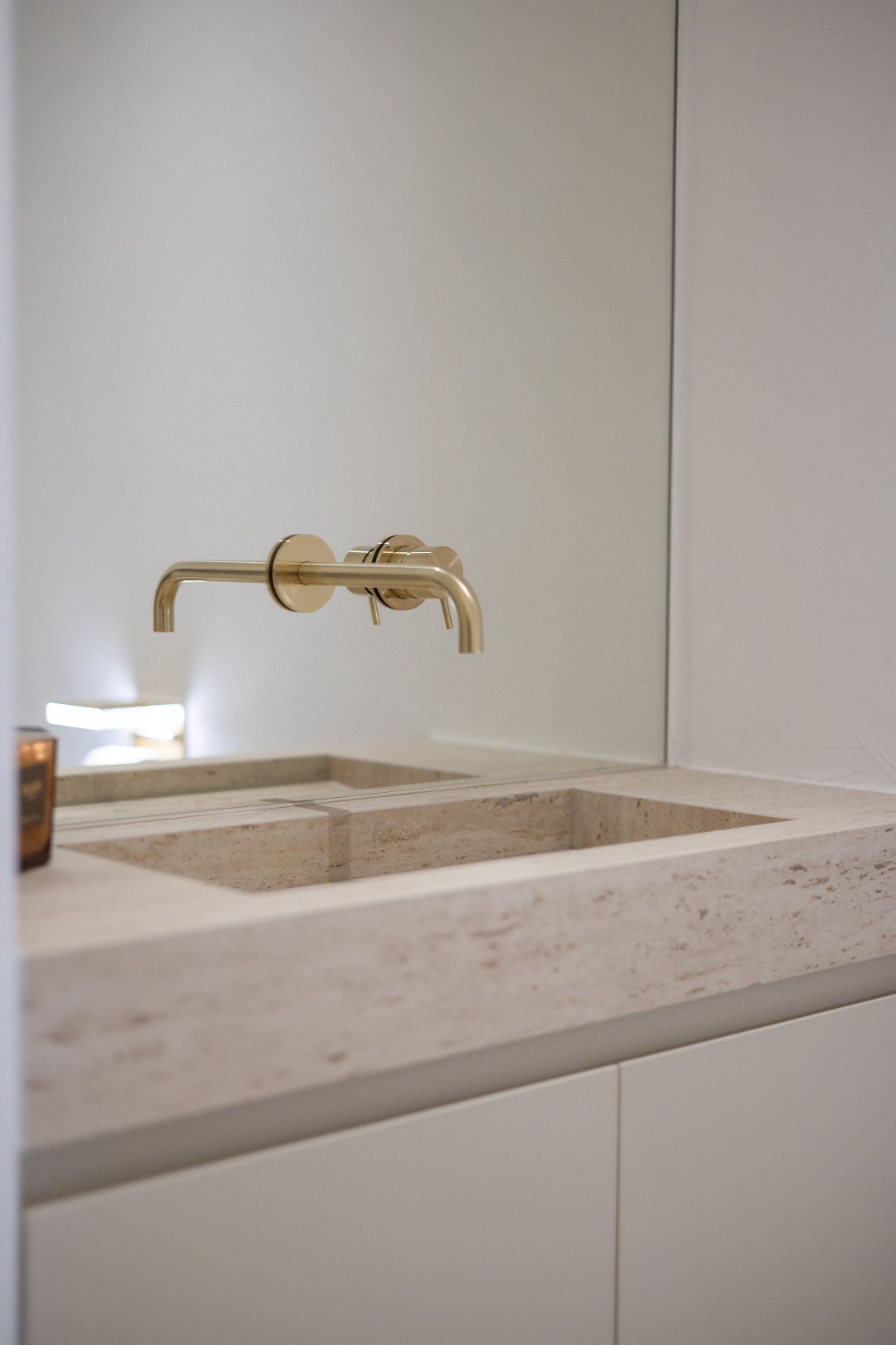 Charmant en instapklaar appartement te koop in Knokke op een toplocatie nabij de zeedijk, Kustlaan en Place m’as-tu vu. 