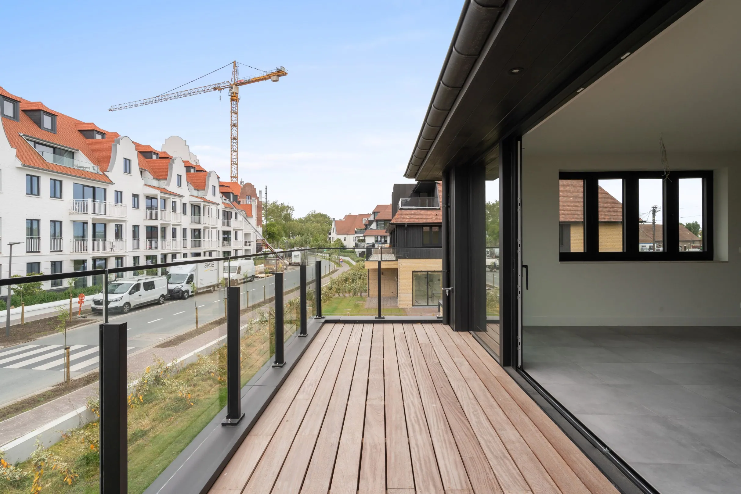 Prachtig afgewerkt nieuwbouwappartement te Duinenwater, met groot zonneterras.