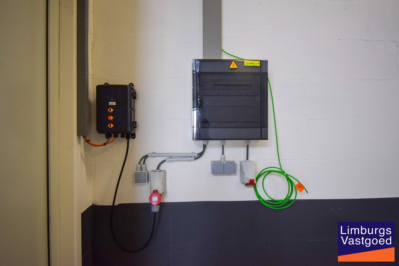 SLAKWEIDESTR. - KMO UNIT 17 - 201 m² - sectionaal poort - nabij E-314 