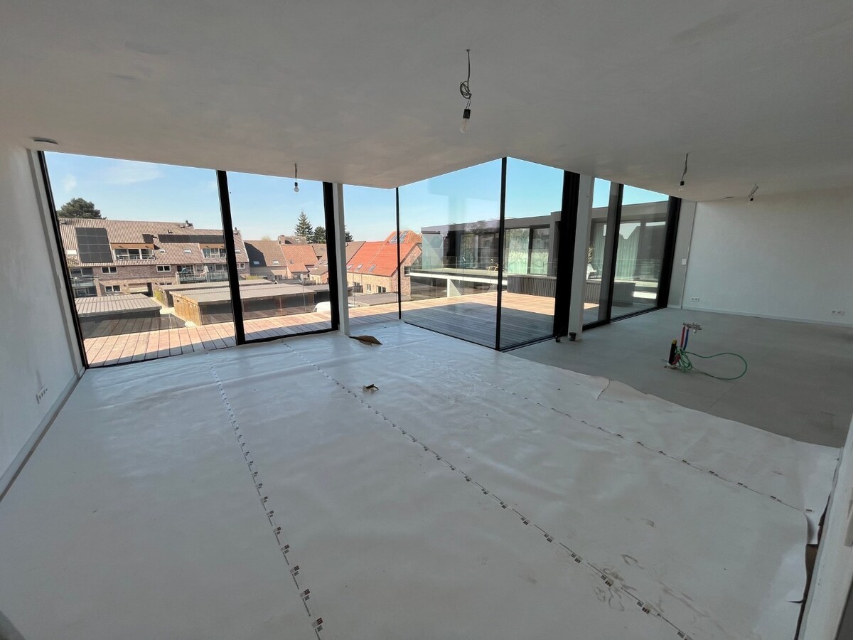 Luxe penthouse in hartje Zingem 