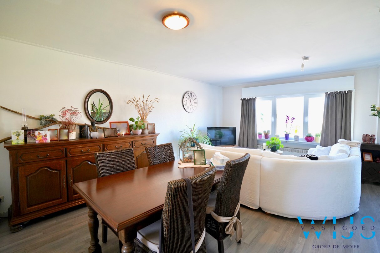 Bel-étage met inpandige garage &amp; zonnige tuin te Ertvelde! 