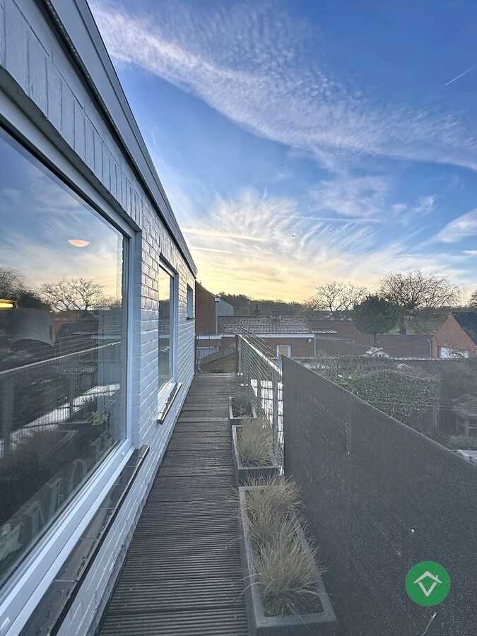 Woning met 2 slaapkamers en garage te Koekelare 