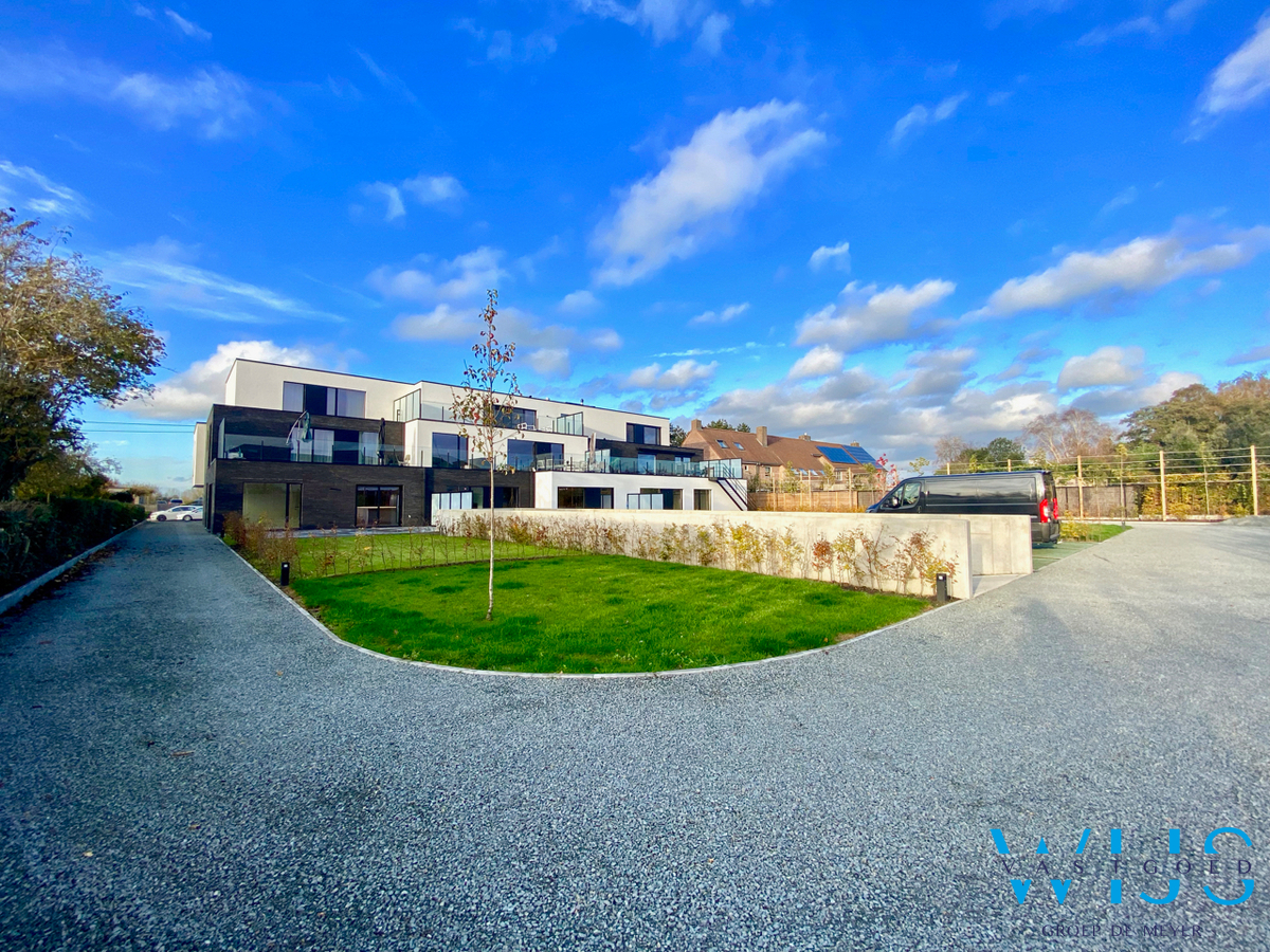 Zeer aangenaam gelijkvloers appartement met tuin te Belzele ! 