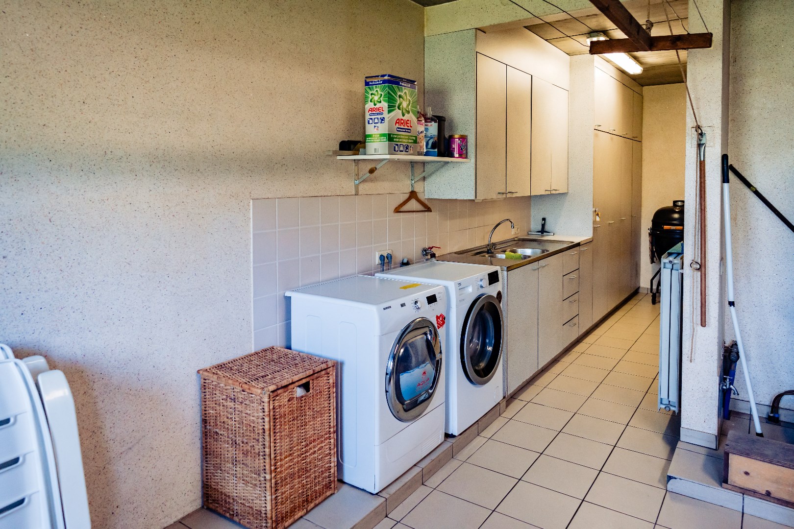 Woning met 3 slpks, tuin én stal  op 1.105 m² te lembeke 