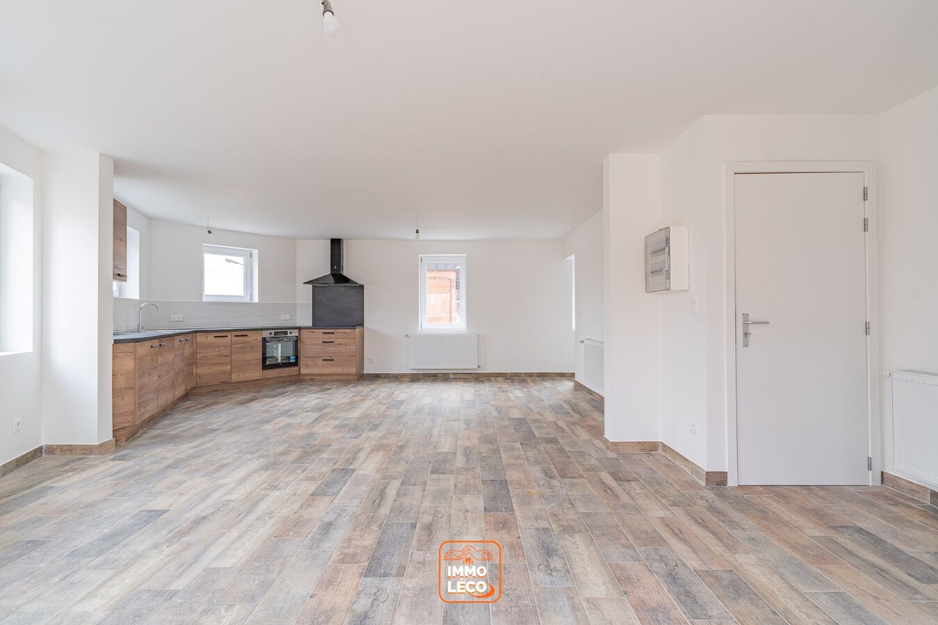 Superbe appartement « DUPLEX » NEUF avec 2 chambres et terrasse, à quelques pas  du parc de Mouscron !! 