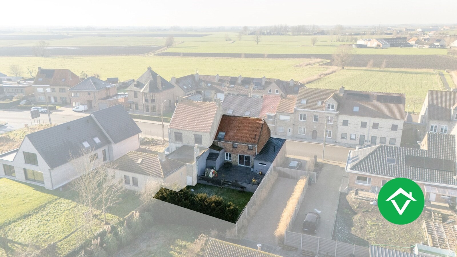 Instapklare, energiezuinige woning met privatieve tuin en garage te Pervijze 